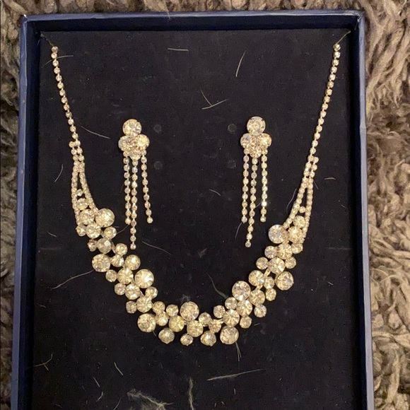 Necklace - Picture 2 of 2